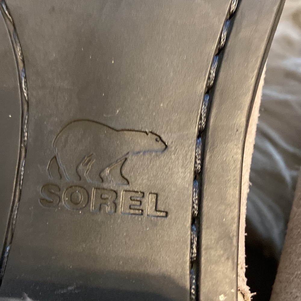 SOREL Boots size 9 BNWOT see pictures heel is 1 1/2” color gray leather upper - Picture 8 of 17
